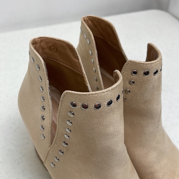 Studded Pointed Booties - Picture 6 of 8